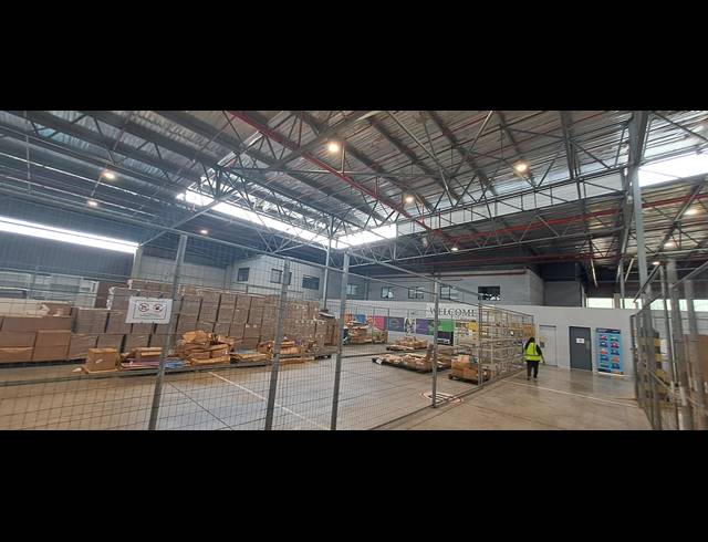 4,000M² WAREHOUSE TO LET IN RIVERHORSE VALLEY